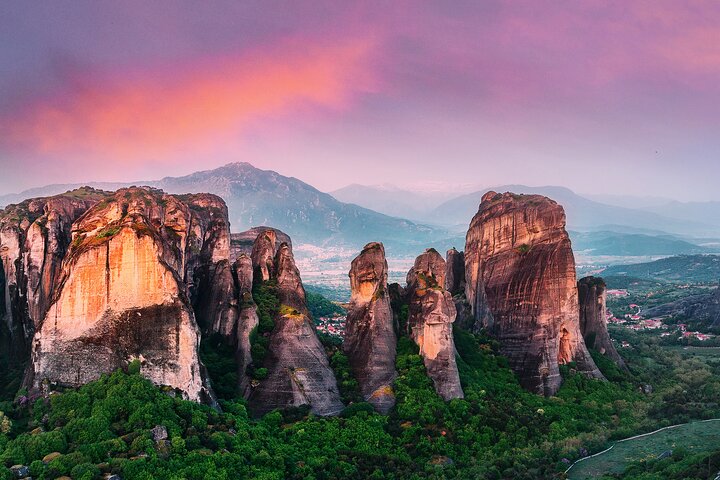 Private tour to Meteora rocks from Volos - Image 4