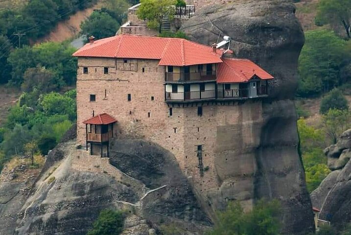 Private tour to Meteora rocks from Volos - Image 2