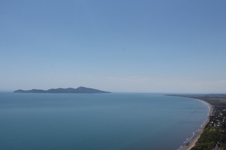 7-Hour Private Scenic Kapiti Coast Tour from Wellington - Image 1