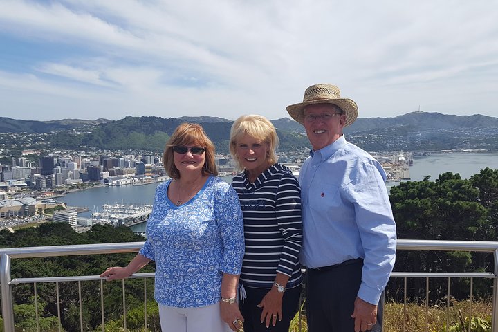 From Cave to Coast Wellington Highlights Tour - Image 3