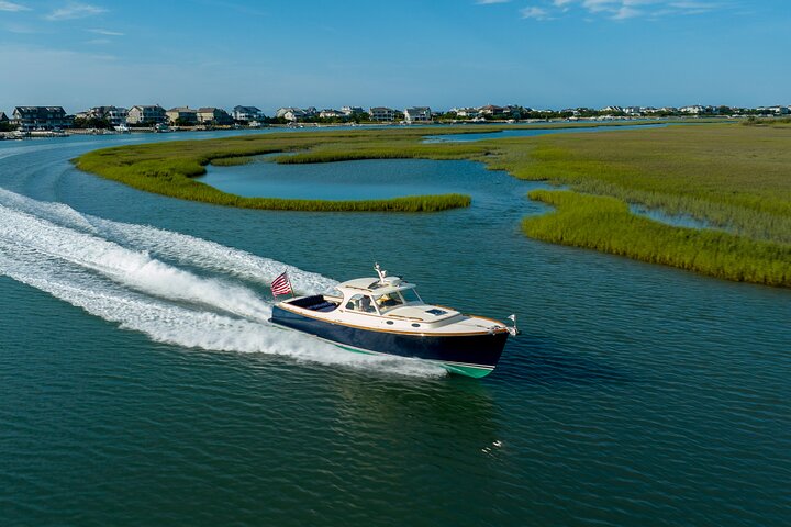 Classic Yacht Charter around Wrightsville Beach - Image 4