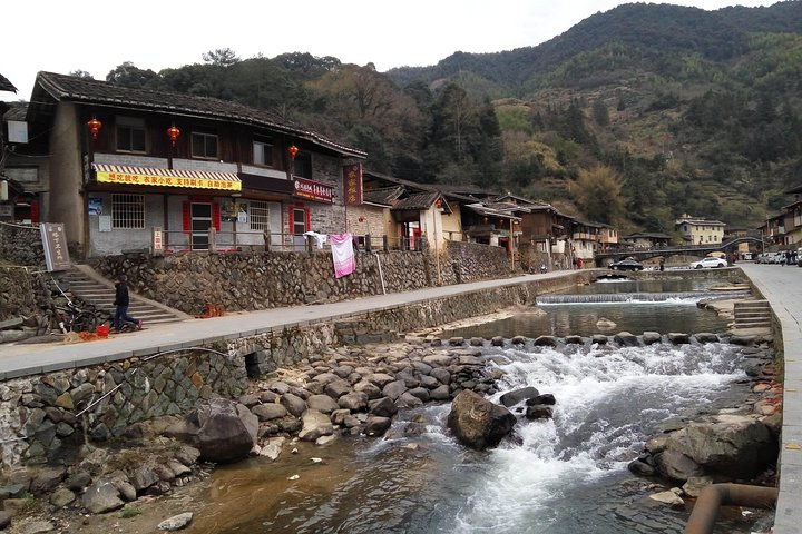 Private Day Tour To Tianluokeng Tulou from Xiamen Including Lunch - Image 4