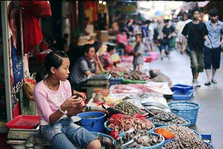 Private Old Xiamen Experience of Gulangyu Island, Zhongshan Road, 8th Market - Image 3
