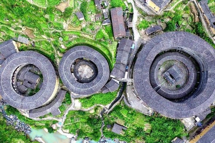 Tour Guide and Car: Private Day Tour to Tianluokeng Tulou and Hongkeng Tulou - Image 1