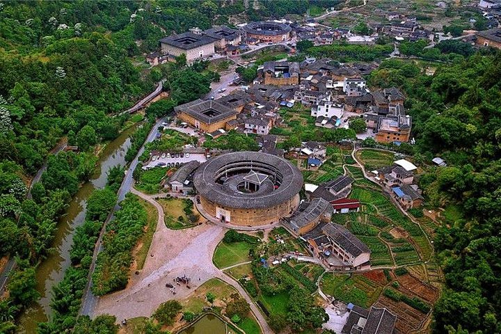 Tour Guide and Car: Private Day Tour to Tianluokeng Tulou and Hongkeng Tulou - Image 5
