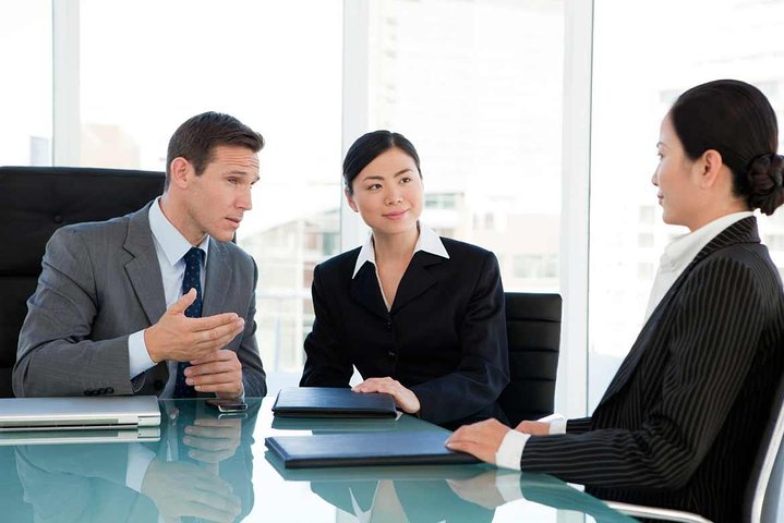 Xiamen Private English Interpreter Service - Image 2