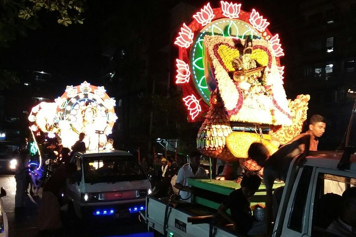Indian/Hindu Night Cultural Immersion Tour - Image 4