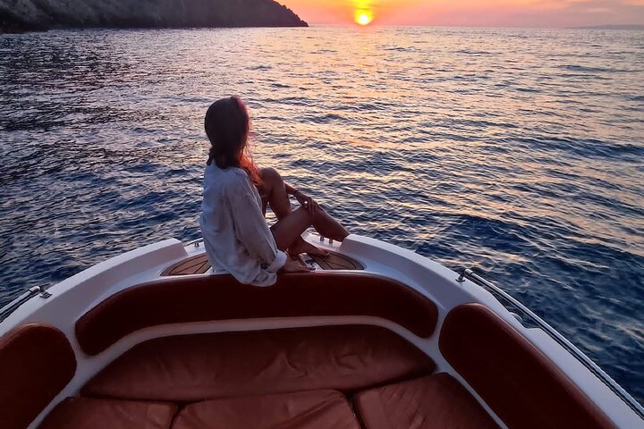 Private Cruise to Shipwreck Beach & Blue Caves - Image 5