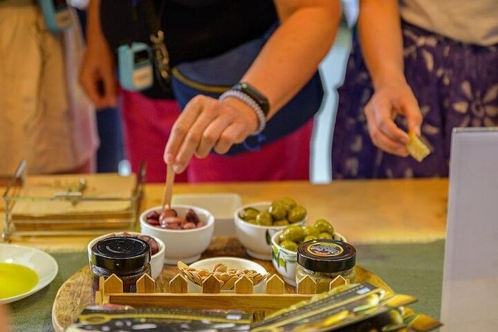Private Olive Oil Tour & Tasting with Lunch from Katakolo Port - Image 2