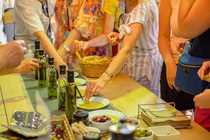 Private Olive Oil Tour & Tasting with Lunch from Katakolo Port - Image 1