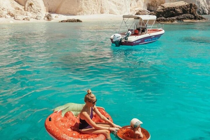 Rent a Boat to Turtle Island, Keri Caves & Mizithres Beach - Image 5