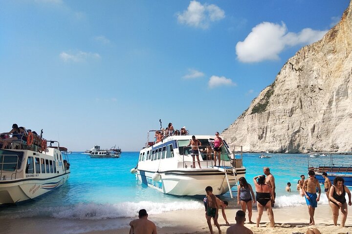 Zakynthos Guided Tour: Shipwreck, Navagio, Blue Caves and Xigia Beach - Image 2