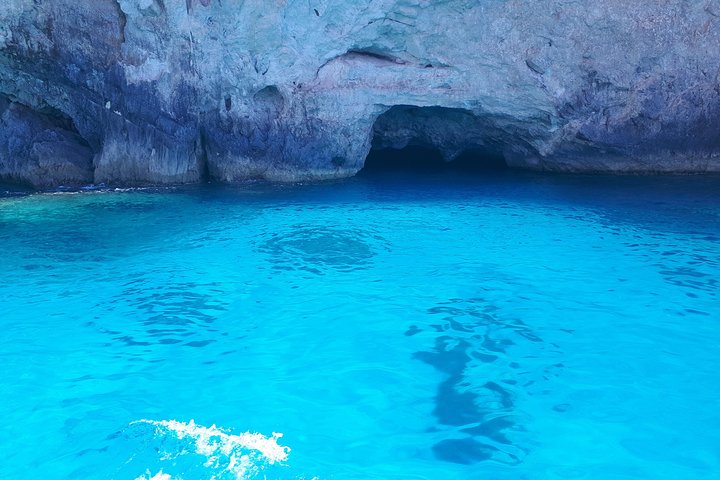 Zakynthos : One day small group tour to Navagio beach Blue Caves & top view  - Image 3
