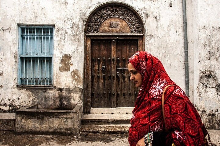 Full-Day Private Stone Town Spice Farm and Prison Island Tour - Image 2