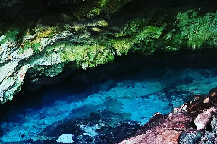 Kuza Cave Tour, Mnemba Island, Secret Garden, Spice Tour, Emerson Restaurant - Image 2