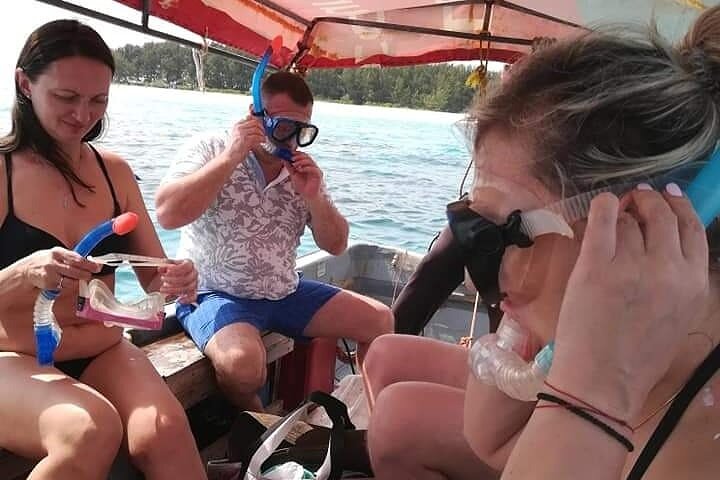 Mnemba Island Private Full Day Swim with Dolphins and Snorkeling - Image 3