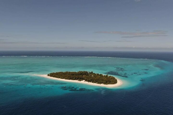 Mnemba Island; The Island Pongwe; Kuza Cave; Blue Lagoon; Starfish Tour;The Rock - Image 3