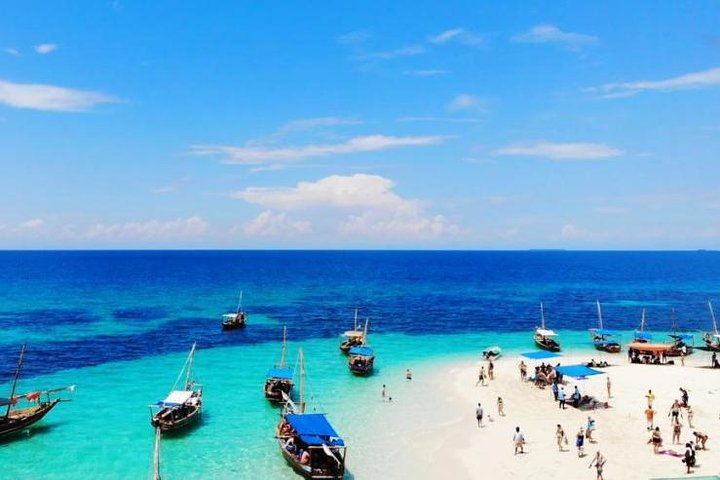 Zanzibar Dhow Cruise day adventure, sea sports at Kwale Island, very memorable - Image 3