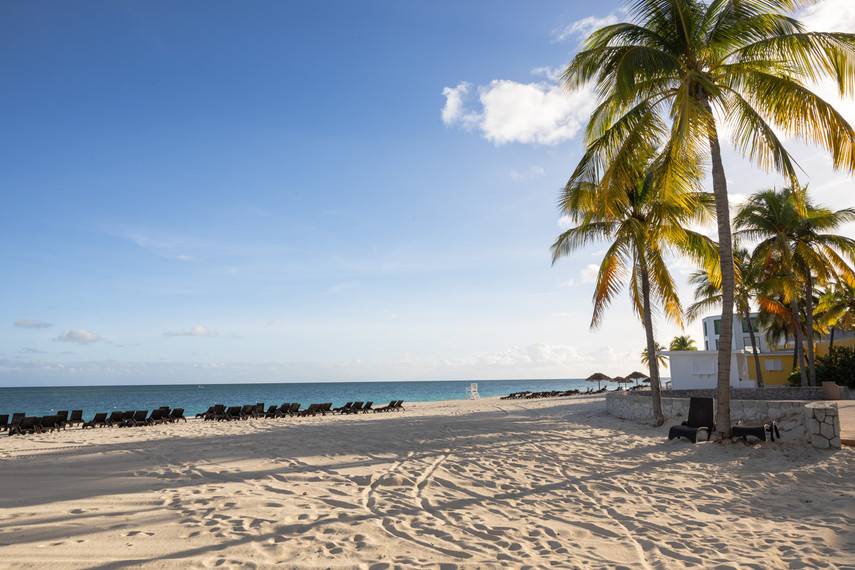 Freeport Bahamas Prop Club at Grand Lucayan Cruise Day Pass