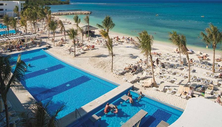Montego Bay Resort Day Pass - RIU Reggae