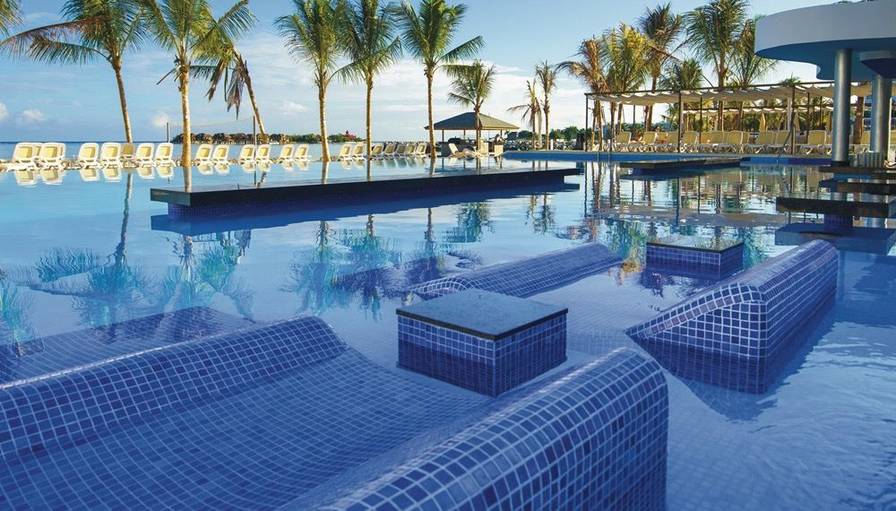Montego Bay Resort Day Pass - RIU Reggae