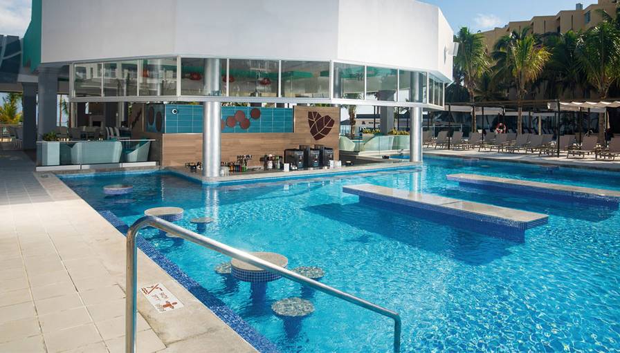 RIU Ocho Rios Resort Day Pass