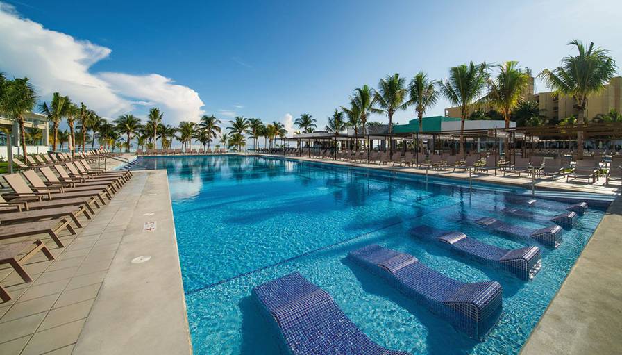 RIU Ocho Rios Resort Day Pass