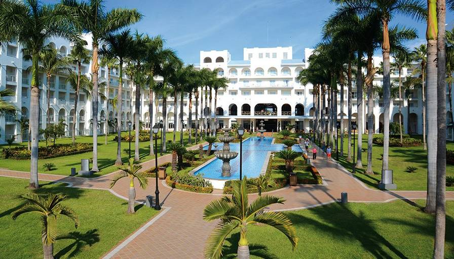RIU Jalisco Puerto Vallarta Resort Day Pass