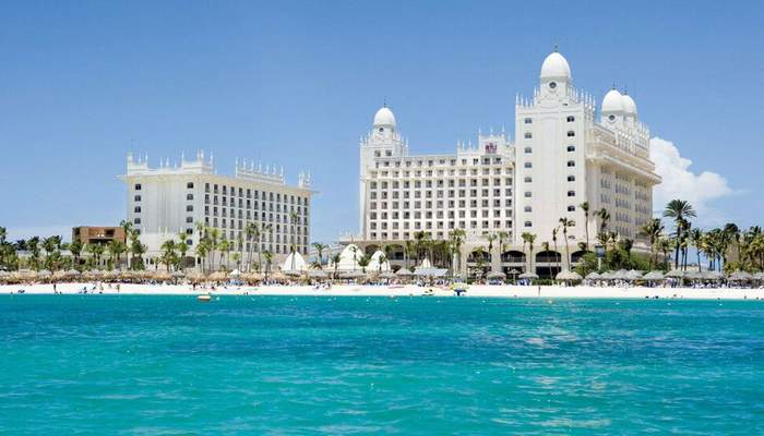 RIU Palace Aruba Resort for a Day Pass