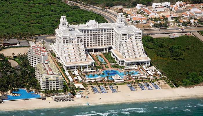 RIU Palace Pacifico Resort for a Day Pass