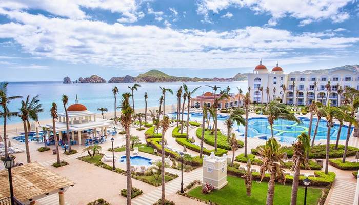 RIU Palace Resort for a Day Pass