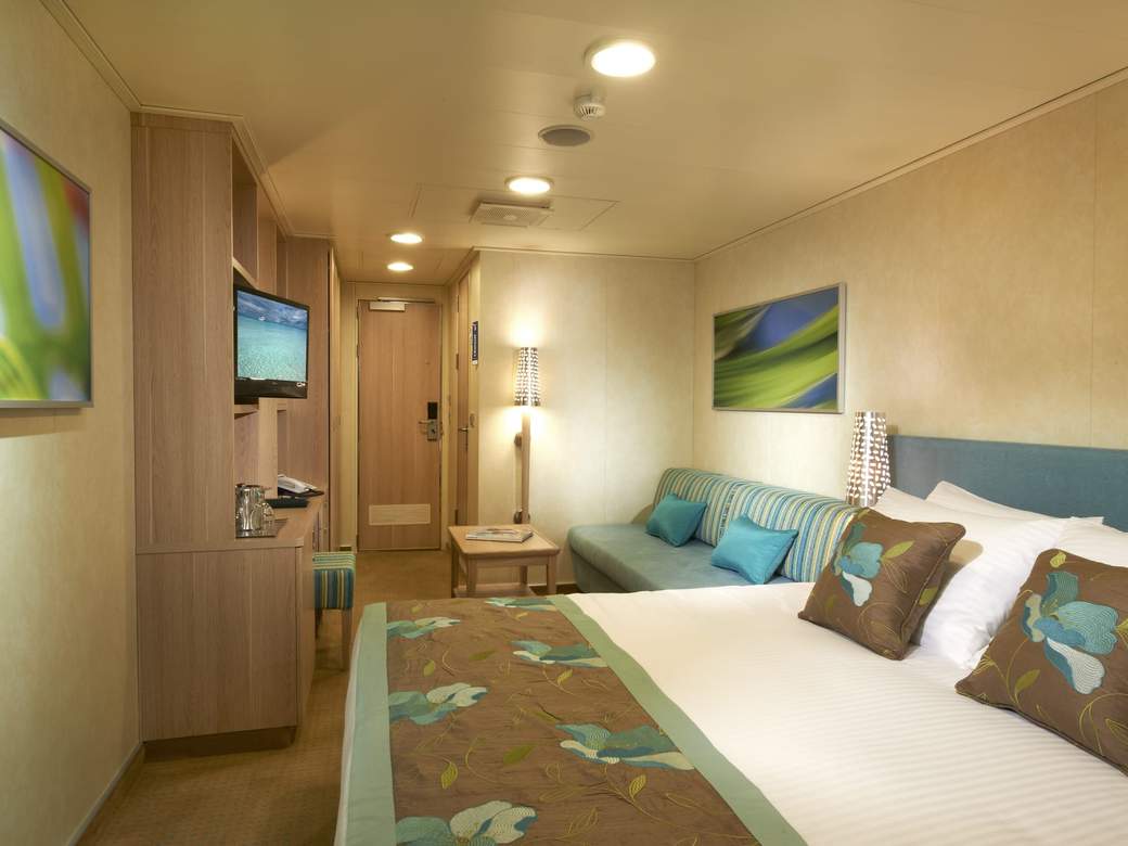 Carnival Breeze Cloud 9 Spa Balcony (8S) cabin, photo 1 of 2