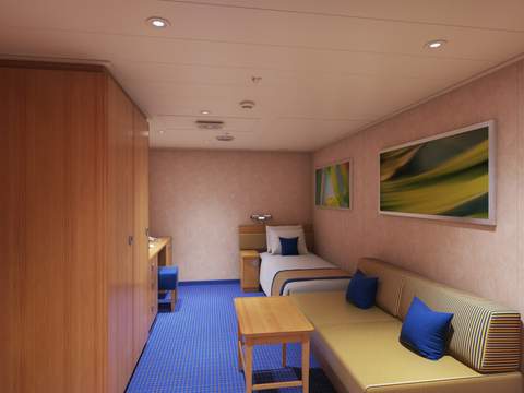 Carnival Radiance Interior Upper/Lower (1A) cabin, photo 3 of 6 Carnival Radiance Interior Upper/Lower (1A) cabin, photo 3 of 6