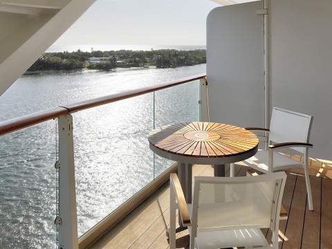Celebrity Cabin Category Horizon Suite Image 2