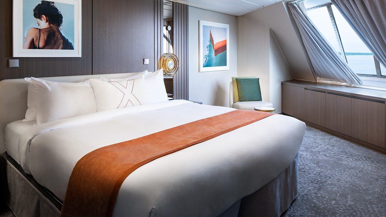 Celebrity Cabin Category Horizon Suite Image 3