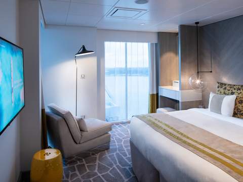 Celebrity Cabin Category Iconic Suite Image 4