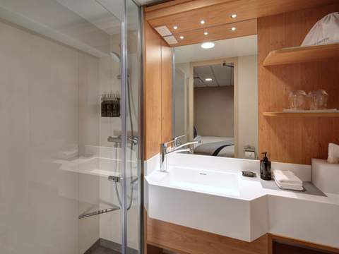 Celebrity Cabin Category Inside Image 4