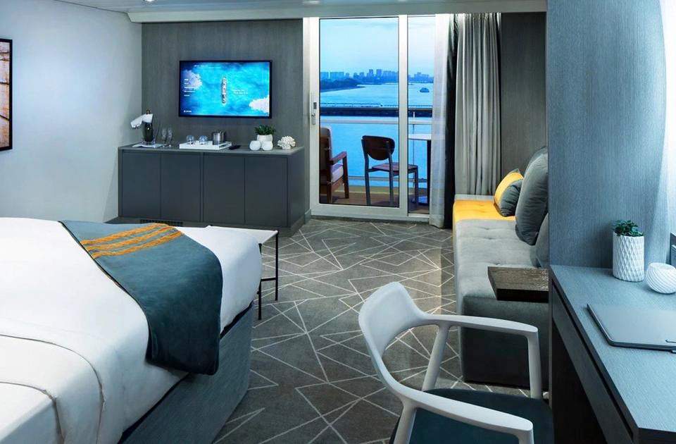 Celebrity Cabin Category Magic Carpet Sky Suite Image 1