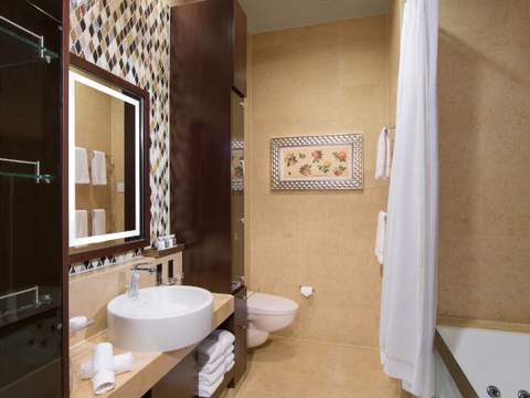 Celebrity Cabin Category Signature Suite Image 3