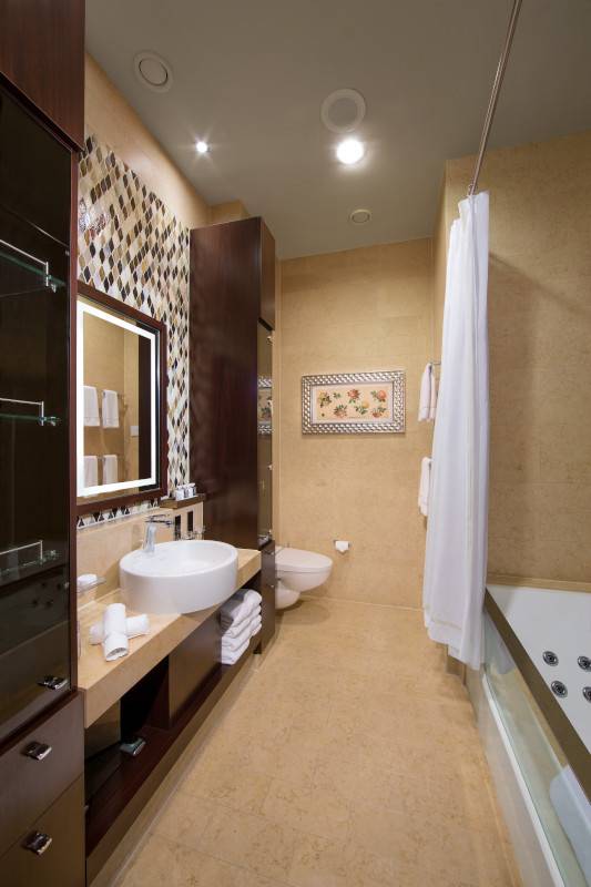 Celebrity Cabin Category Signature Suite Image 3