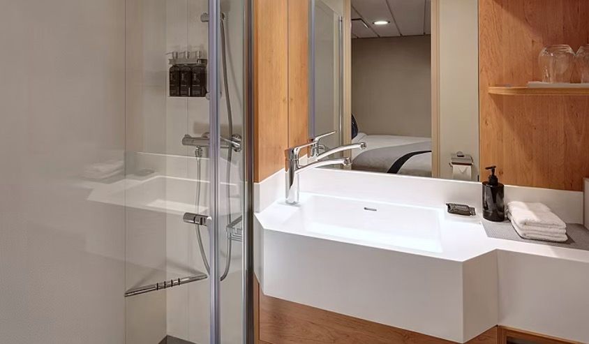 Celebrity Cabin Category Single Inside Image 2