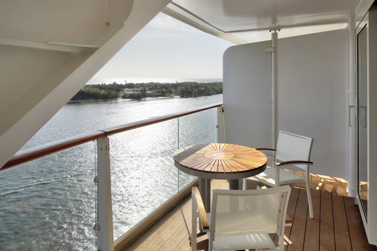 Celebrity Cabin Category Sunset Sky Suite Image 3