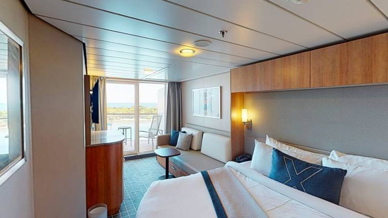 Celebrity Silhouette Veranda Standard (V2) cabin, photo 3 of 7