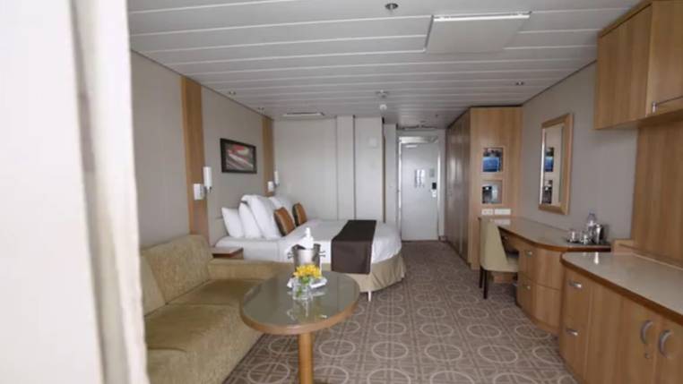 Celebrity Equinox Sky Suite (S1) cabin, photo 2 of 5