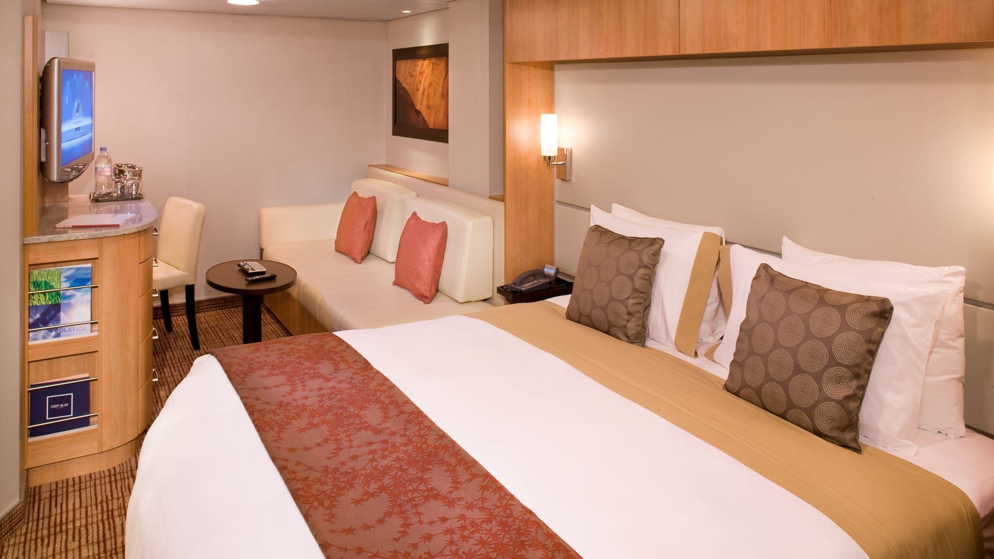 Celebrity Eclipse Inside (I2) cabin, photo 6 of 11