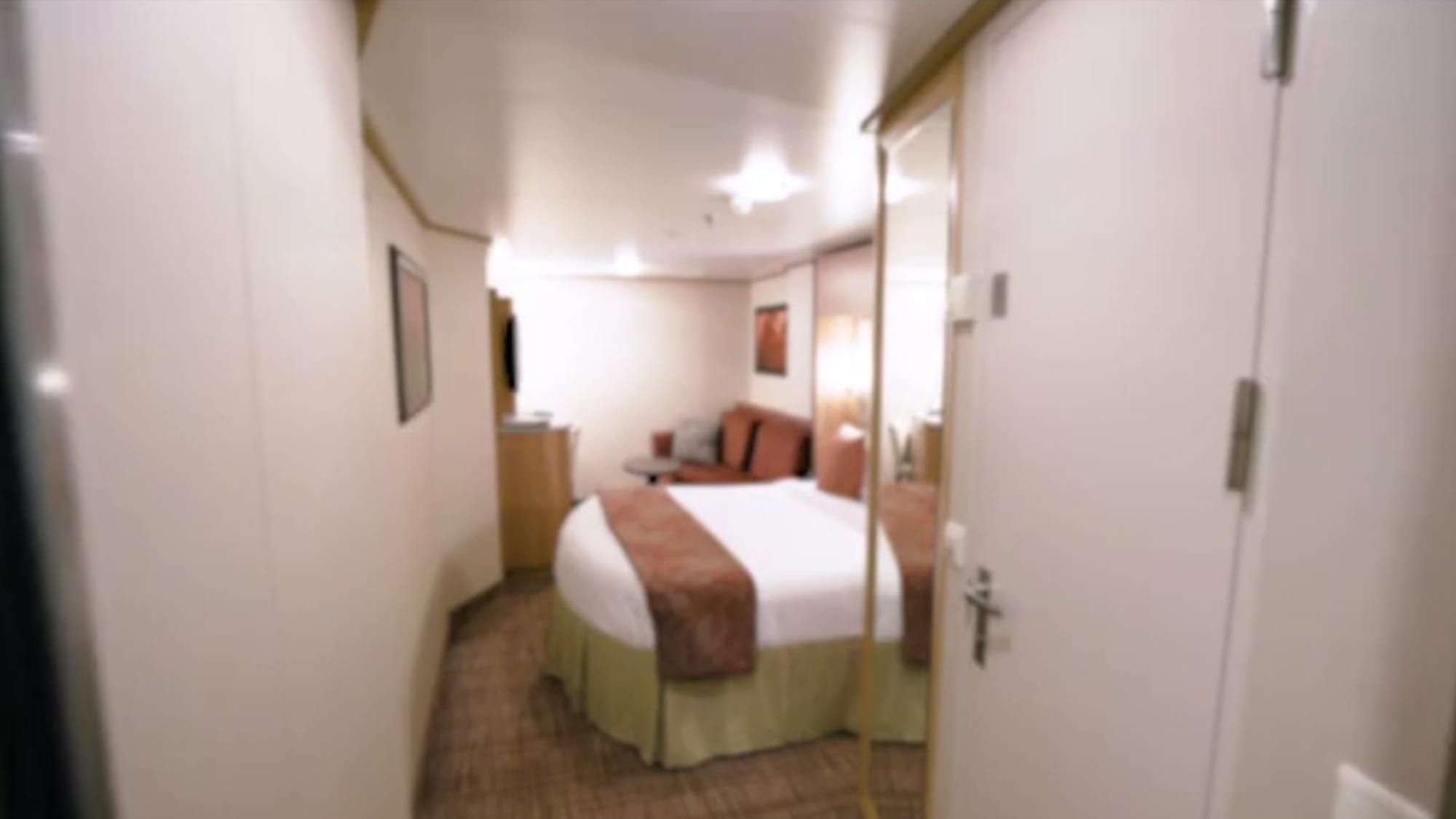 Celebrity Equinox Inside (I2) cabin, photo 2 of 5