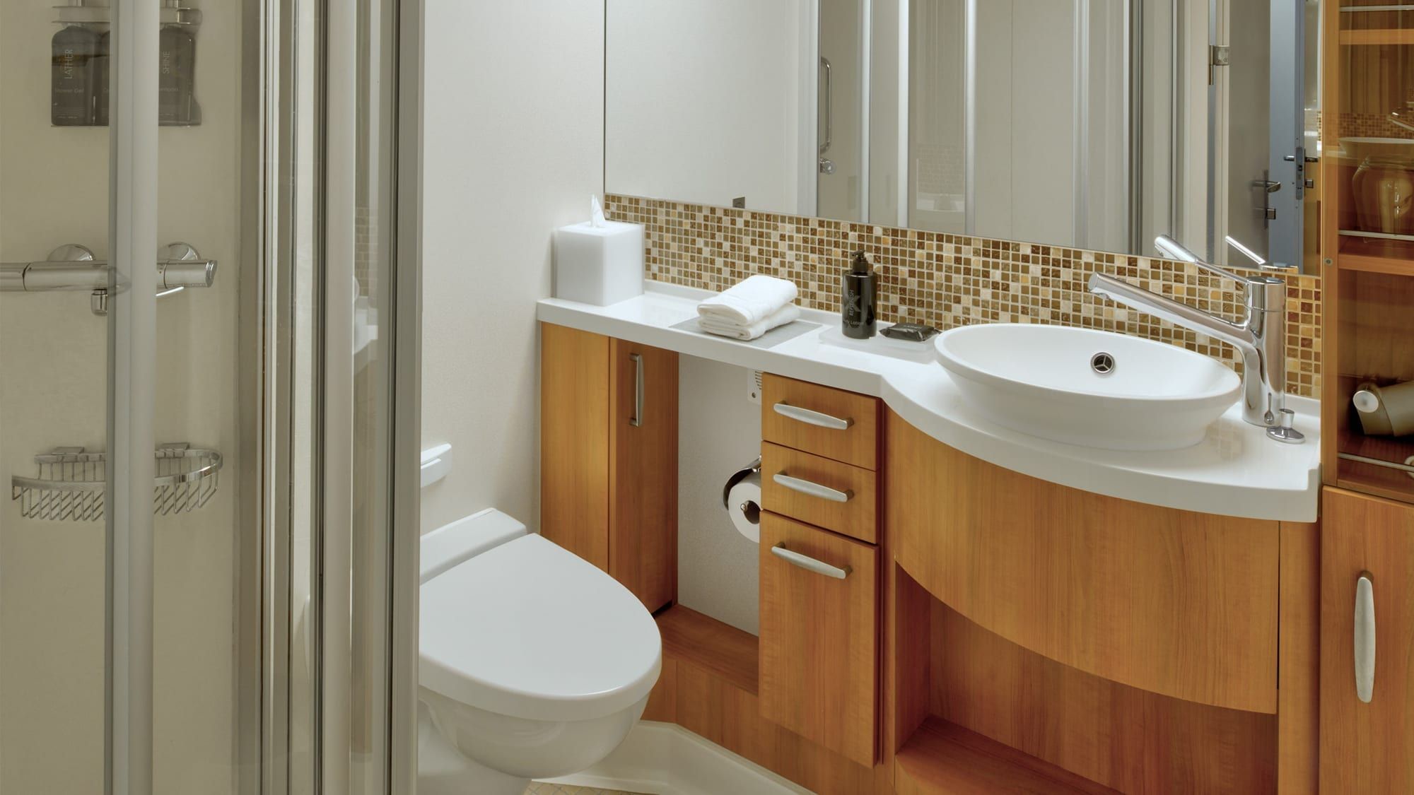 Celebrity Equinox Inside (I2) bathroom, photo 1 of 3
