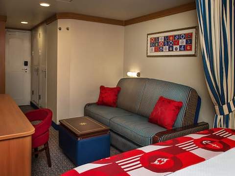 Deluxe Inside Stateroom Image 2