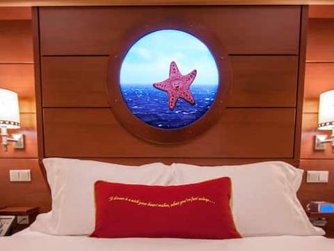 Deluxe Inside Stateroom Image 3