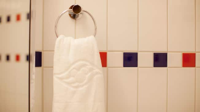 Standard Inside Stateroom Image 4